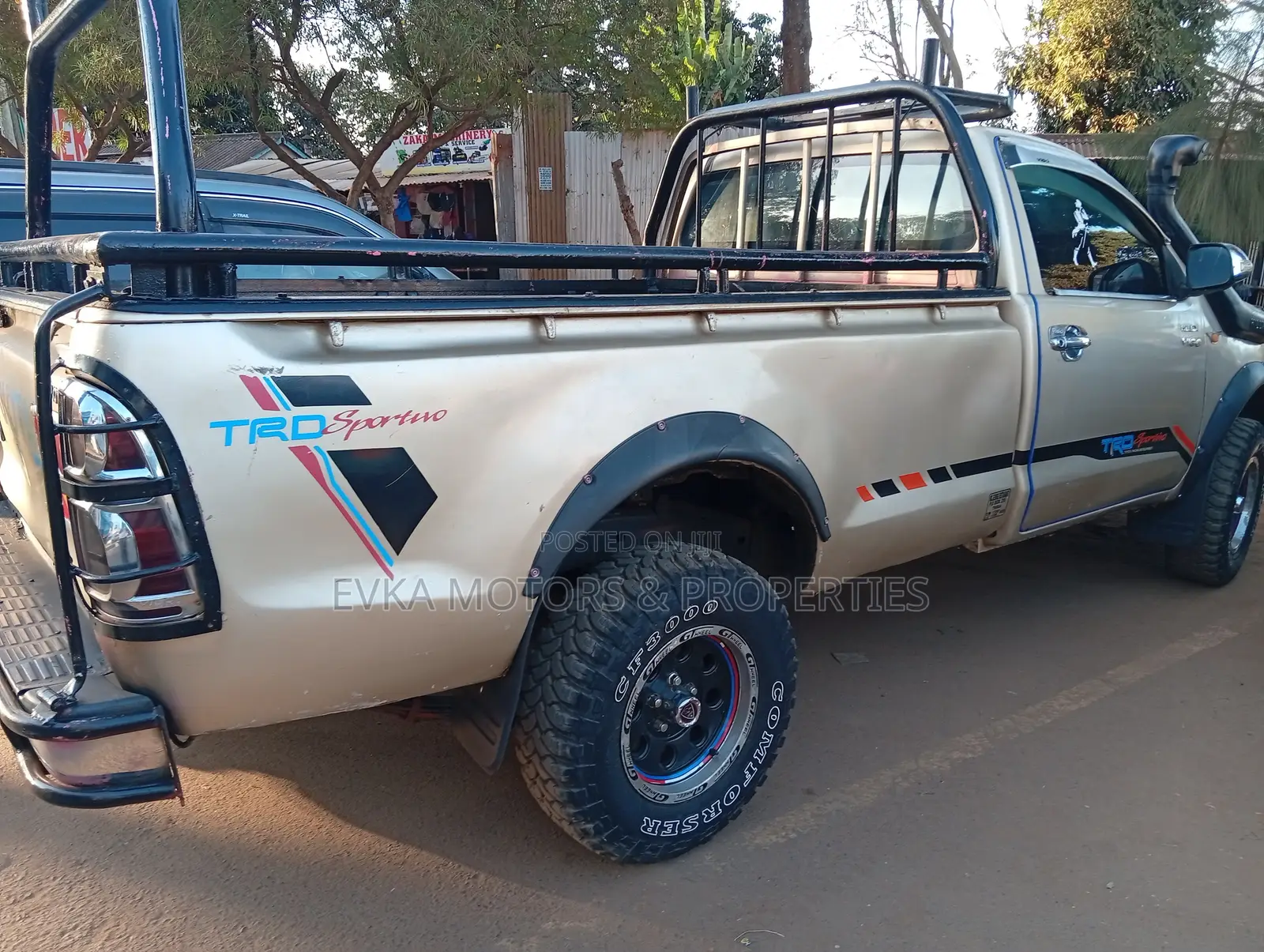 Toyota Hilux 2011 Gray