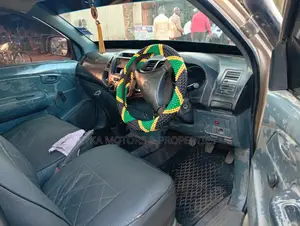 Toyota Hilux 2011 Gray