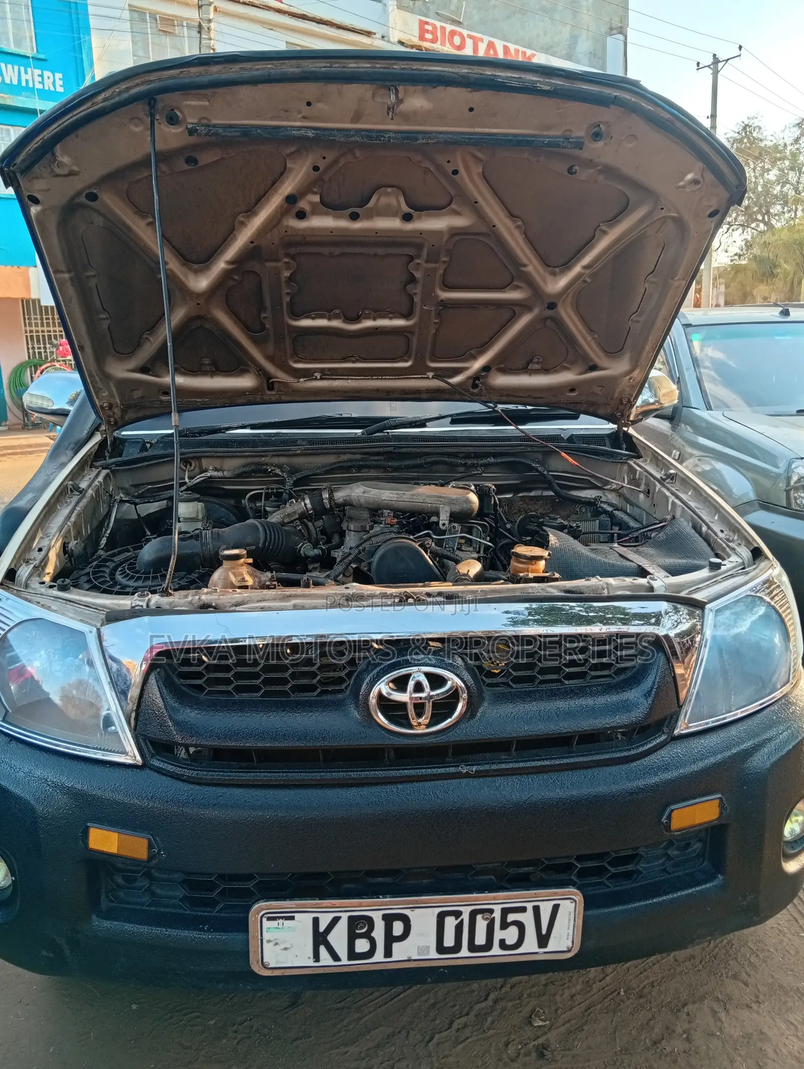 Toyota Hilux 2011 Gray