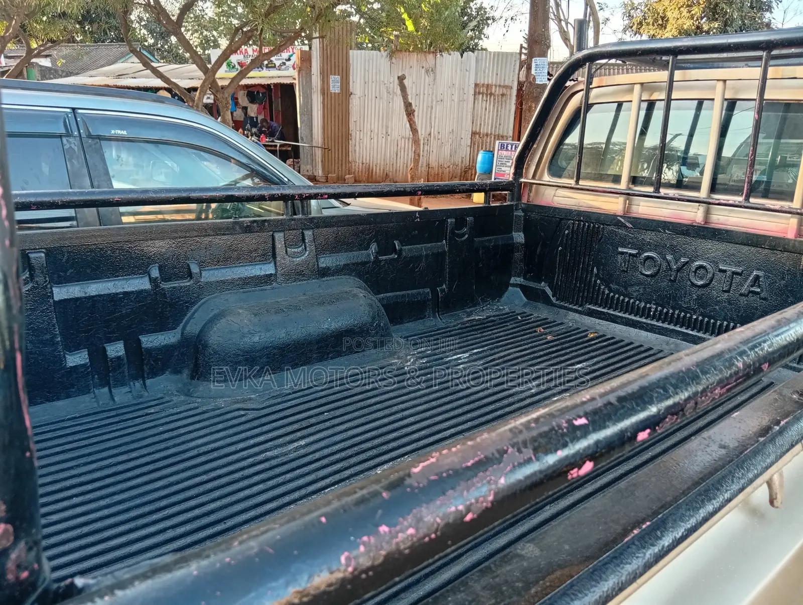 Toyota Hilux 2011 Gray