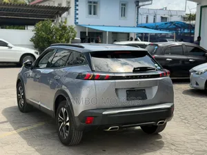 Peugeot 2008 1.2 PureTech (130 Hp) 2021 Gray