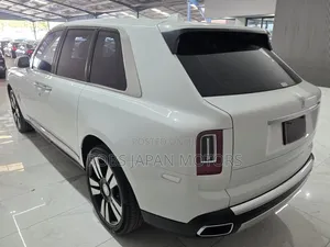 Rolls-Royce Cullinan Base 2019 White
