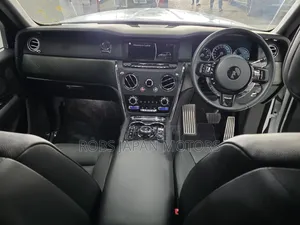 Rolls-Royce Cullinan Base 2019 White