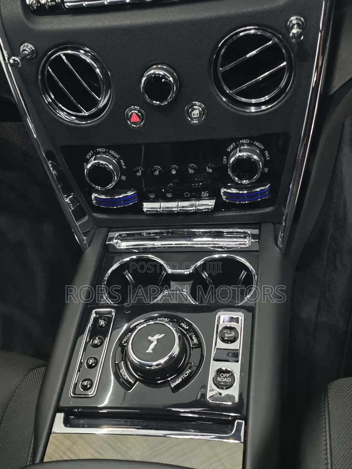 Rolls-Royce Cullinan Base 2019 White