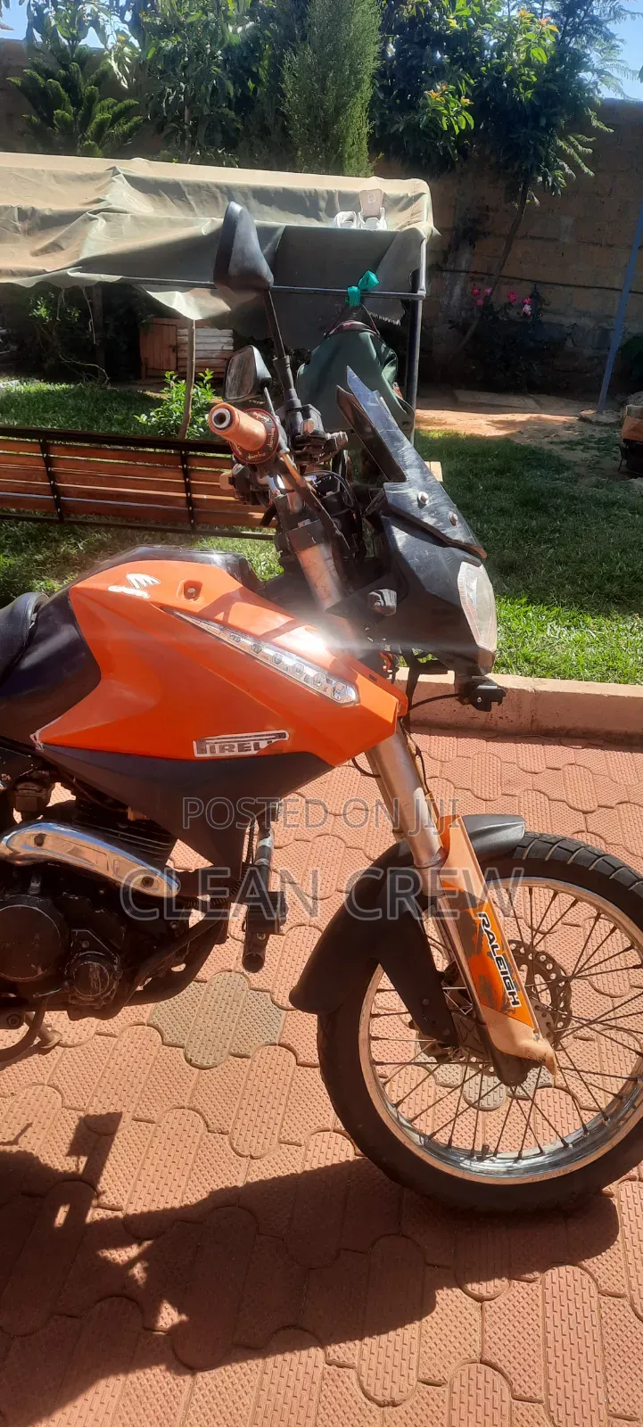 Raleigh 250cc 2015 Orange