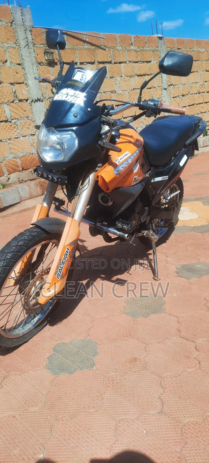 Raleigh 250cc 2015 Orange
