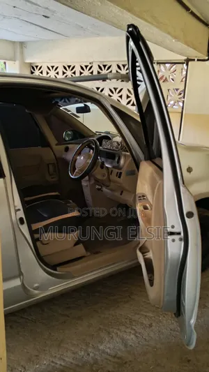 Toyota Porte 1.3 FWD 2007 Silver