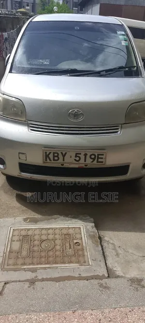 Toyota Porte 1.3 FWD 2007 Silver
