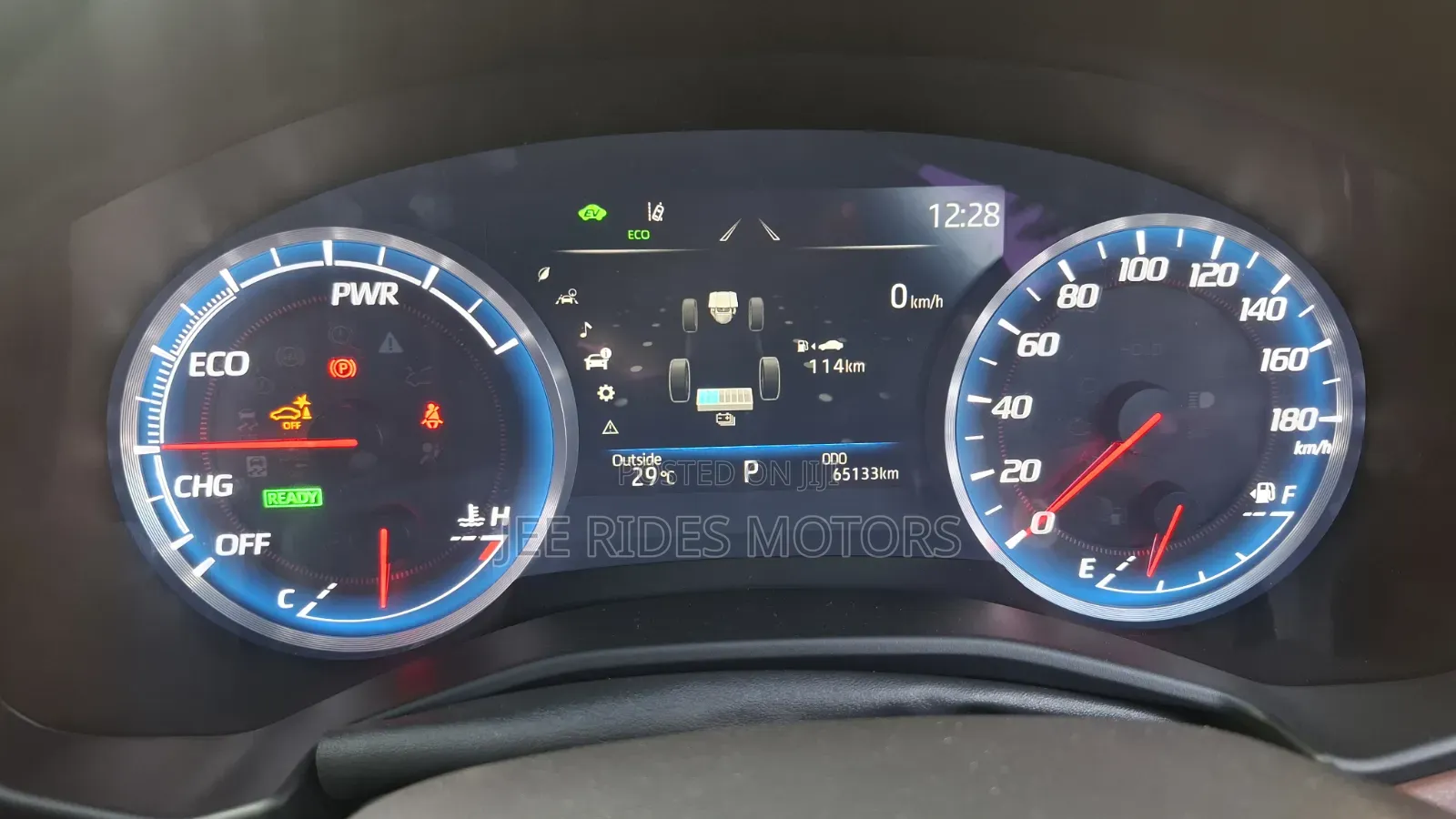 Toyota Crown 2018 Silver