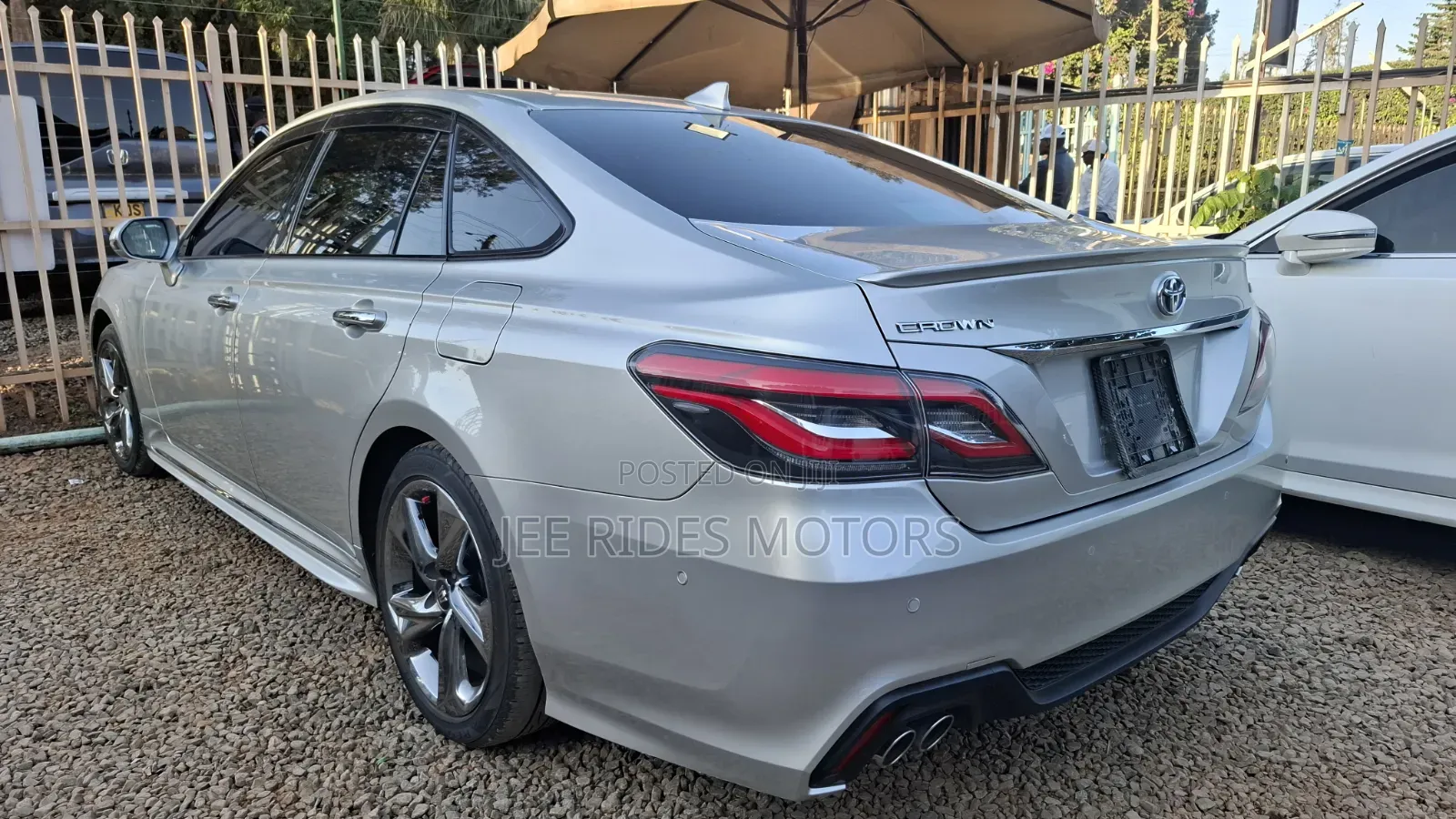Toyota Crown 2018 Silver