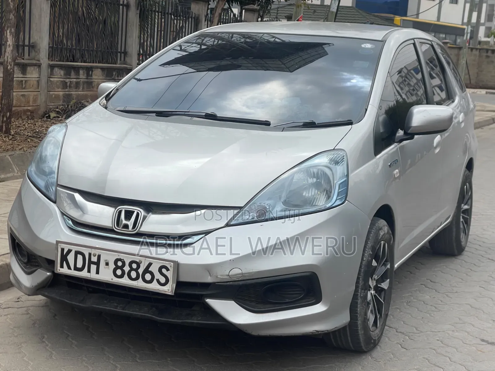 Honda Fit Shuttle 2015 Silver