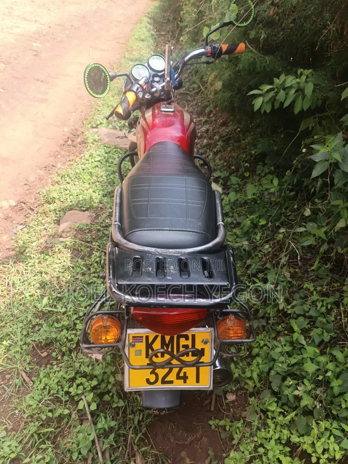 Bajaj Boxer 100 2025 Red