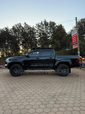 Toyota Hilux 2023 Black