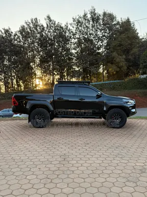 Toyota Hilux 2023 Black