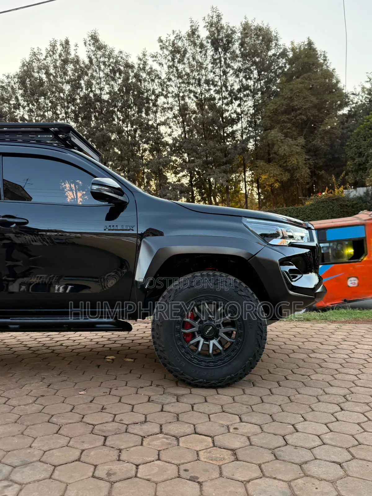 Toyota Hilux 2023 Black