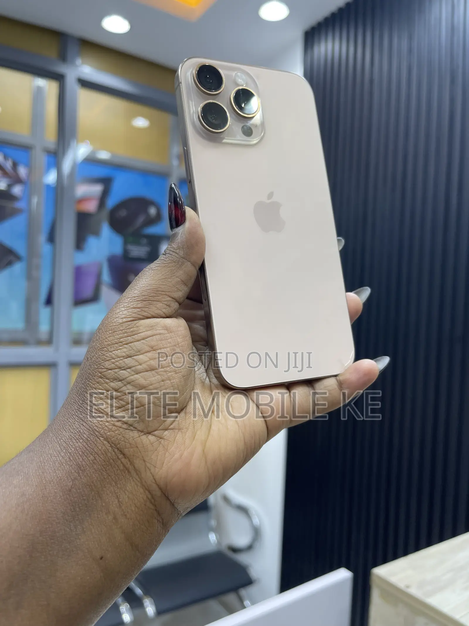 Apple iPhone 16 Pro Max 256 GB Gold