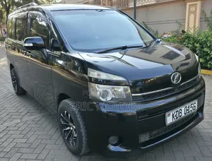 Toyota Voxy 2014 Black