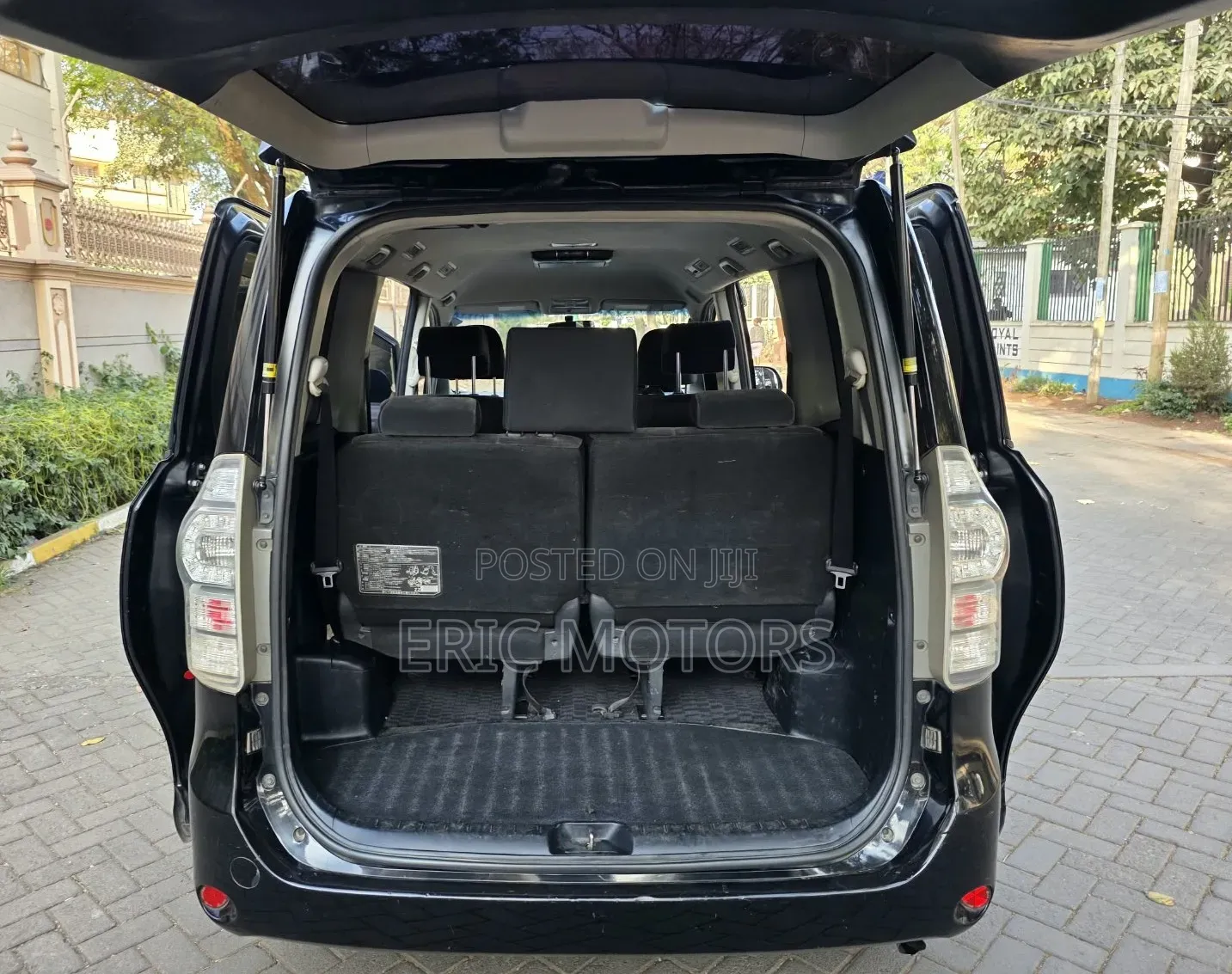 Toyota Voxy 2014 Black
