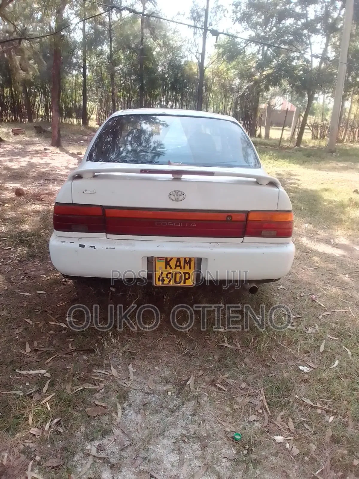Toyota Corolla 1991 White