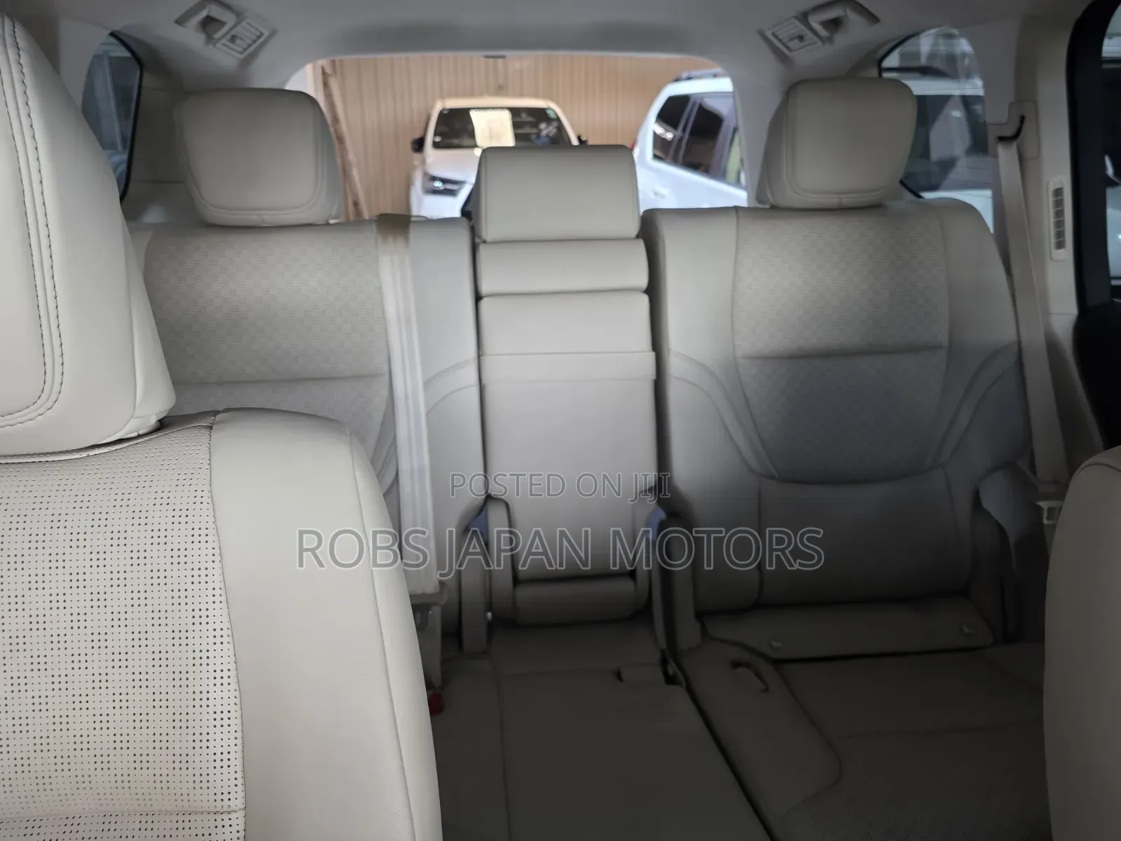 Toyota Land Cruiser 2023 Gold