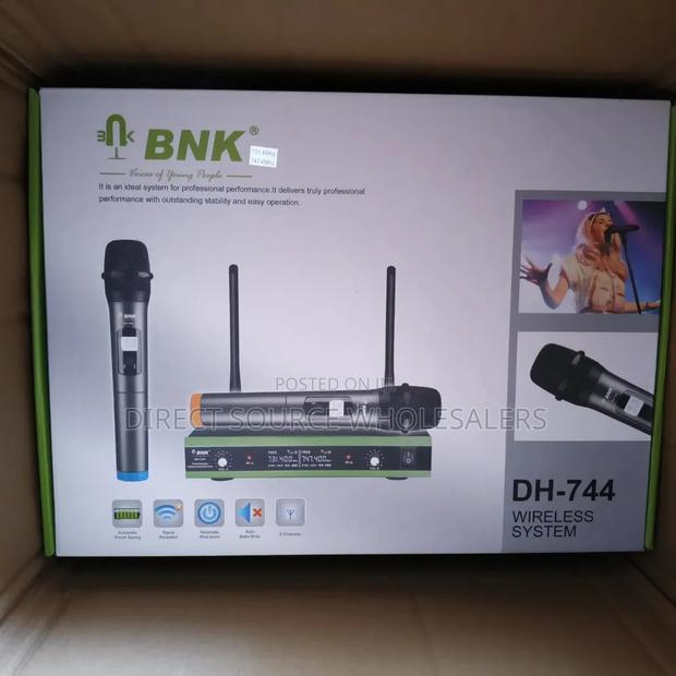 Professional BNK DH-744 UHF Mic
BNK DH-744 Cordless Wireless Mic
