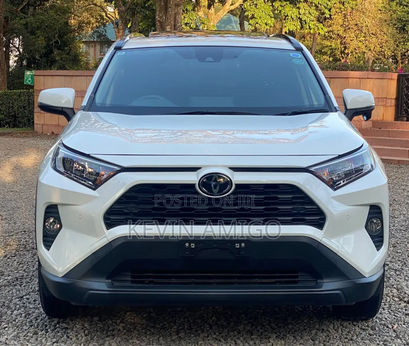 Toyota RAV4 2019 White