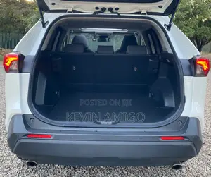 Toyota RAV4 2019 White