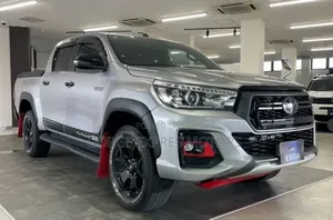 Toyota Hilux 2020 Silver