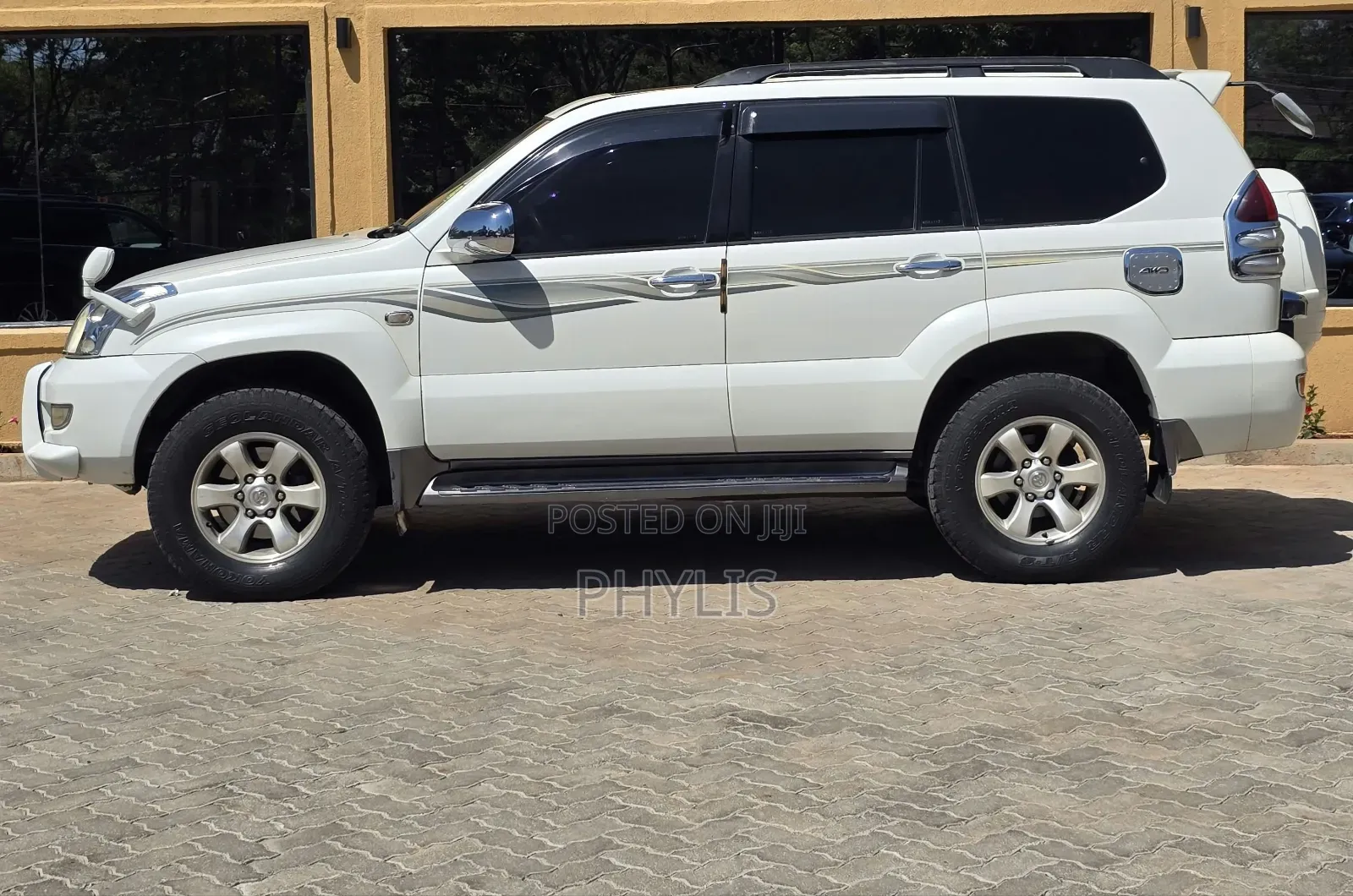 Toyota Land Cruiser Prado 2003 White