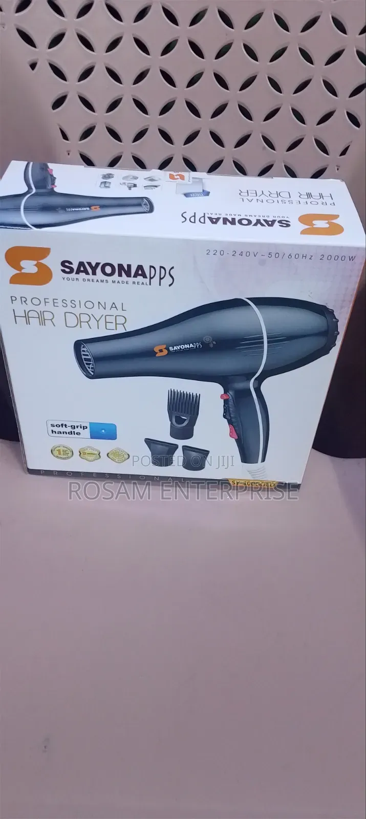 Sayonapps Professional Hair Dryer, Model SY-300GOLD.