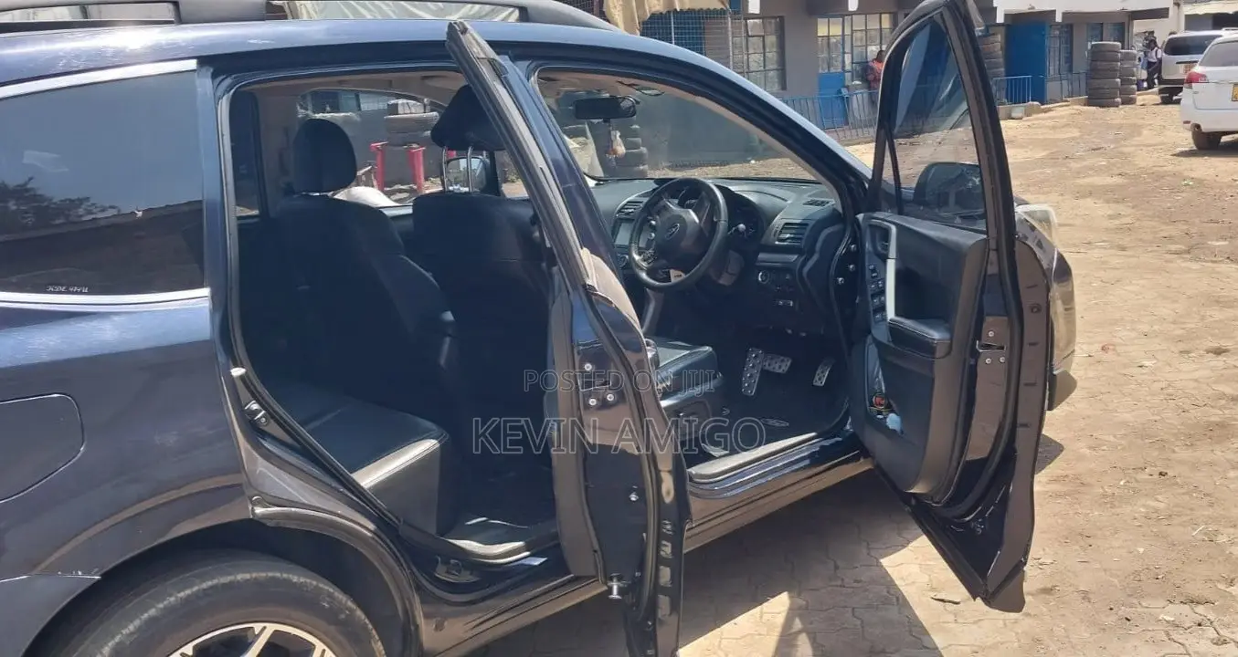 Subaru Forester 2014 Black