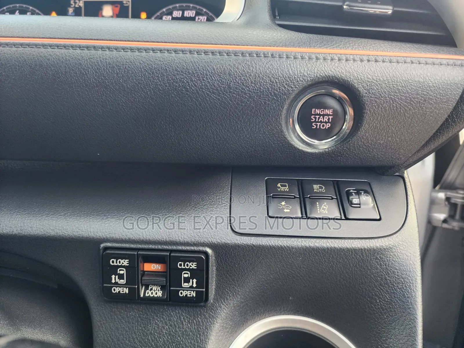 Toyota Sienta 2019 Silver