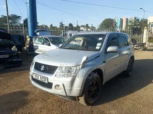 Suzuki Escudo 2007 Silver