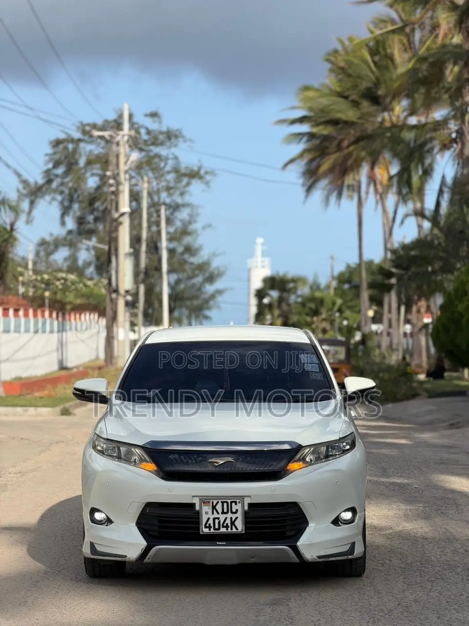 Toyota Harrier 2014 White