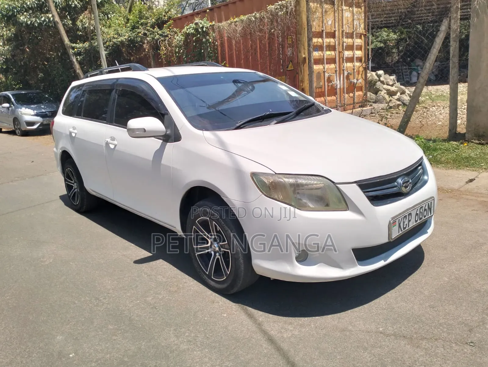 Toyota Corolla Fielder 2010 Off white