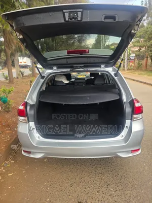 Toyota Corolla Fielder 2016 Silver