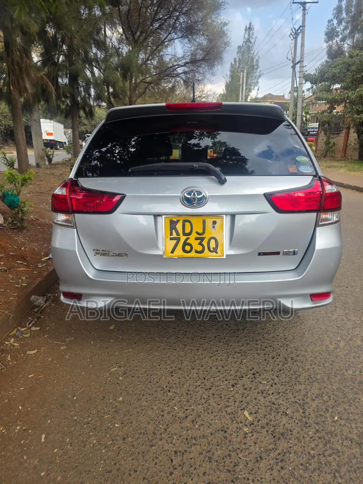 Toyota Corolla Fielder 2016 Silver
