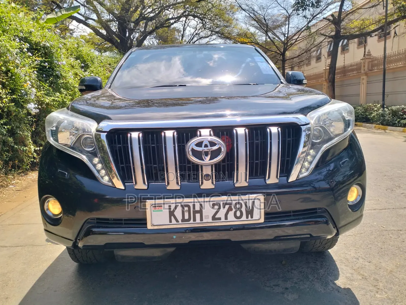 Toyota Land Cruiser Prado 2016 Black