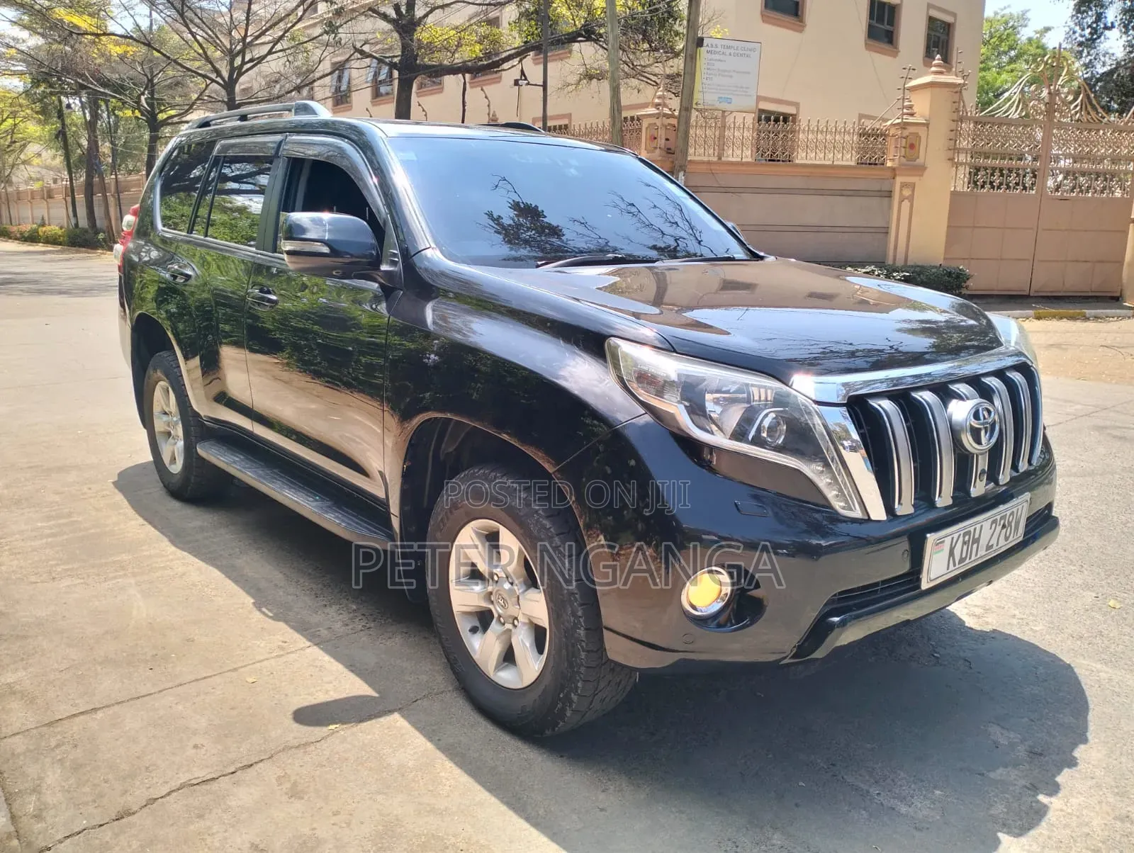 Toyota Land Cruiser Prado 2016 Black