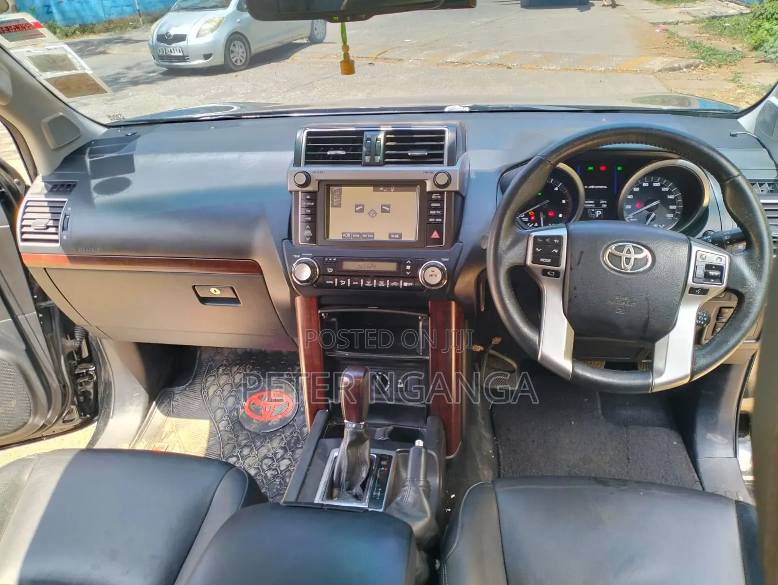 Toyota Land Cruiser Prado 2016 Black