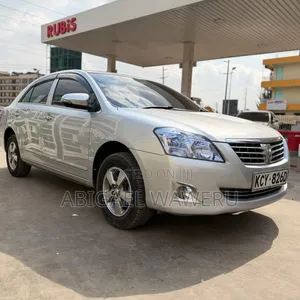 Toyota Premio 2014 Silver