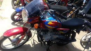 Bajaj Boxer 125 2024 Red