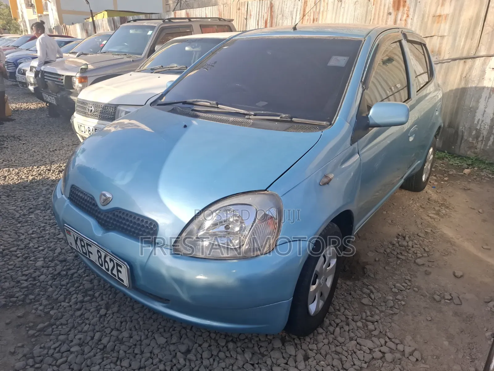 Toyota Vitz 2001 Blue