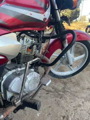 TVS HLX Plus ES 2022 Red