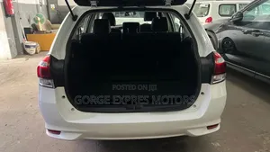 Toyota Corolla Fielder 2018 White