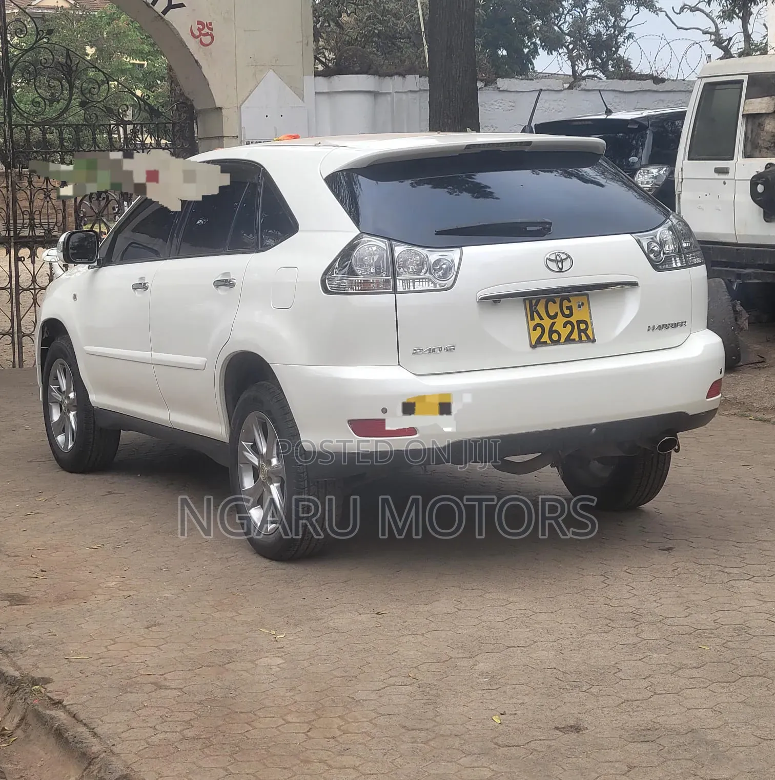 Toyota Harrier 2009 White