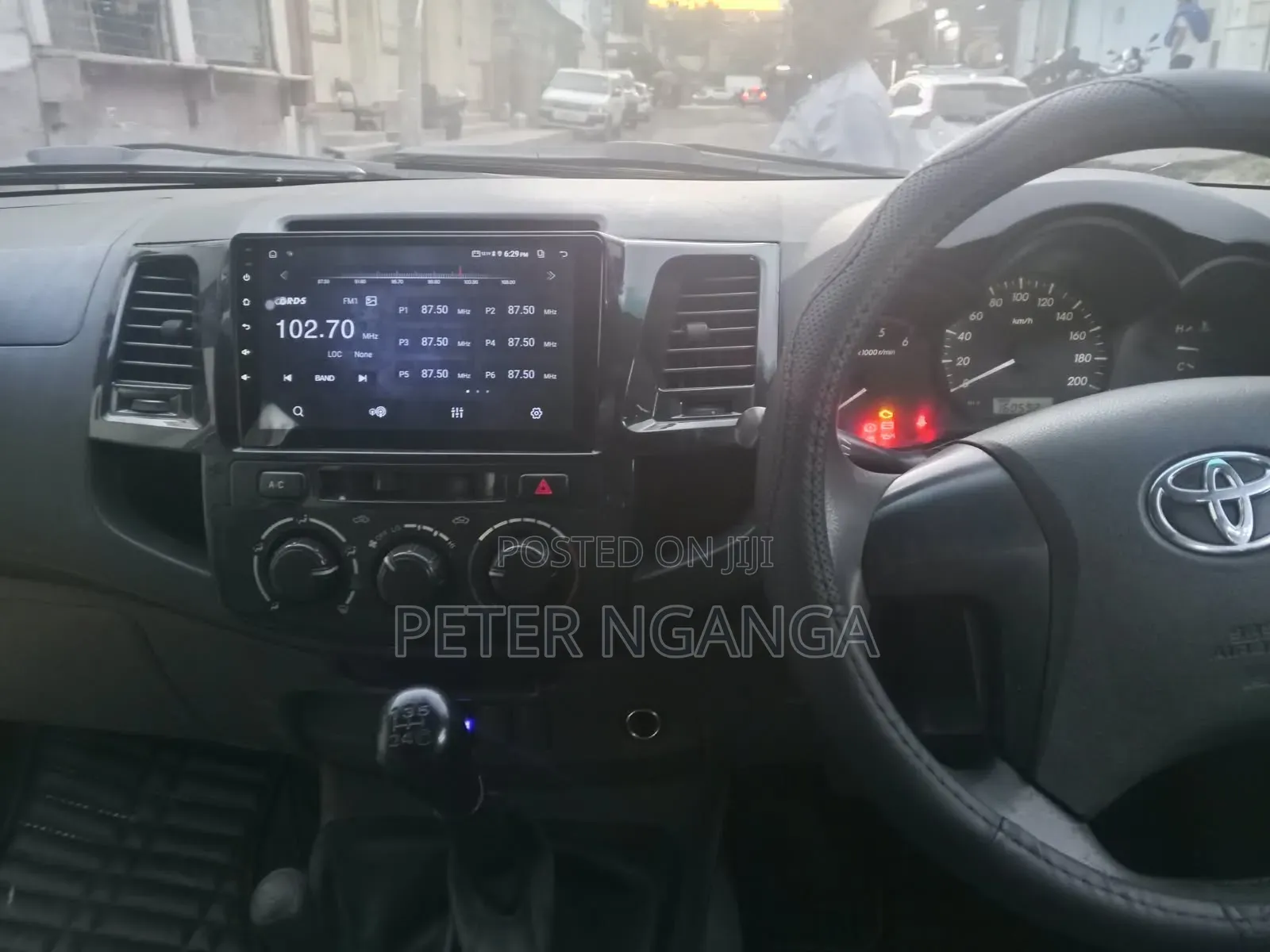 Toyota Hilux 2013 Gray