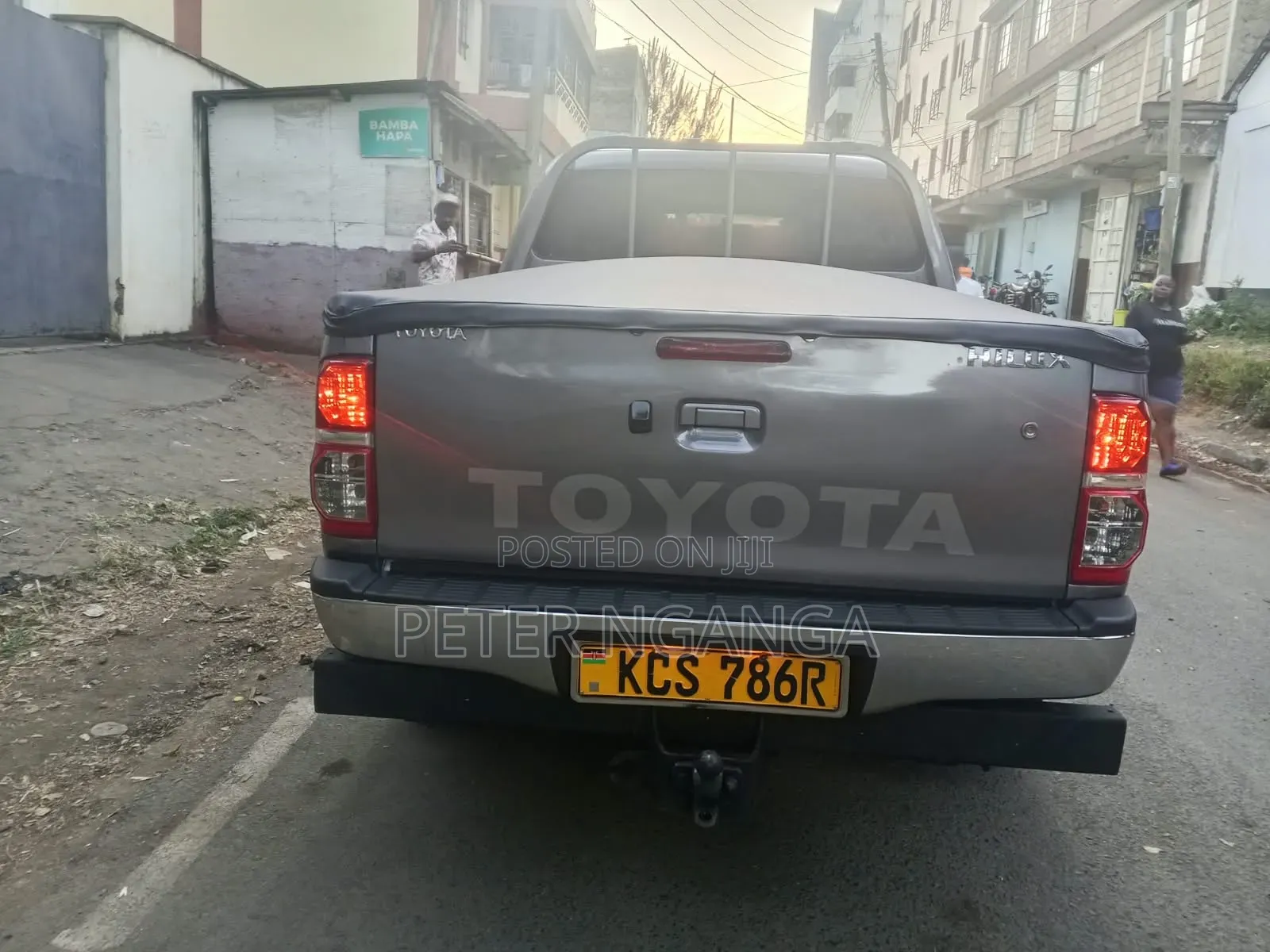 Toyota Hilux 2013 Gray
