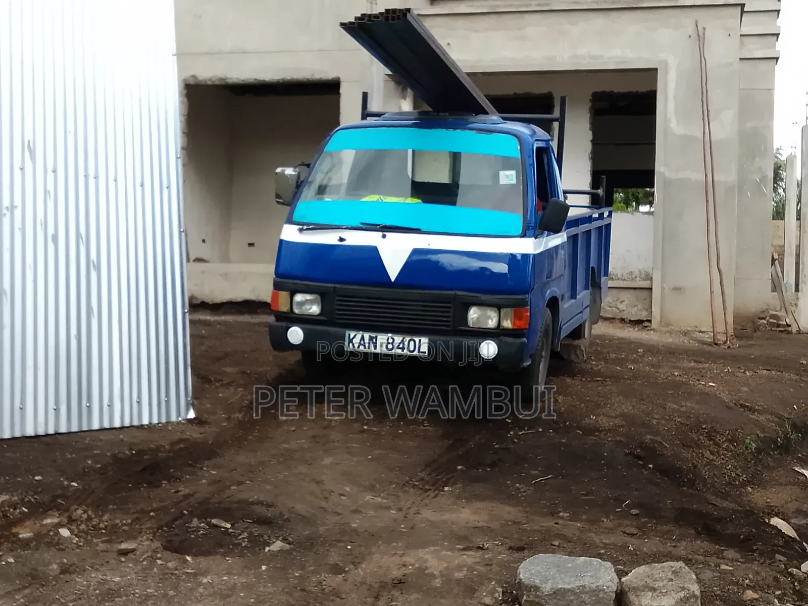 Nissan Pick-Up 1992 Blue