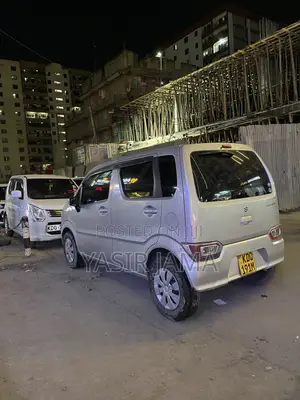 Suzuki Wagon R 660 Hybrid FWD 2017 Silver